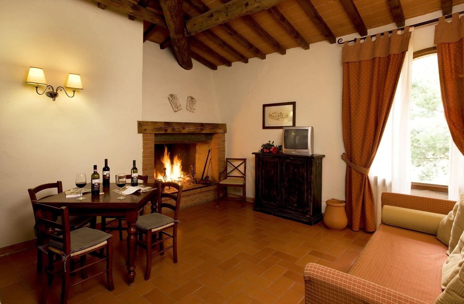 Agriturismo Antico Borgo Poggitazzi 特拉诺瓦-布拉乔利尼 外观 照片