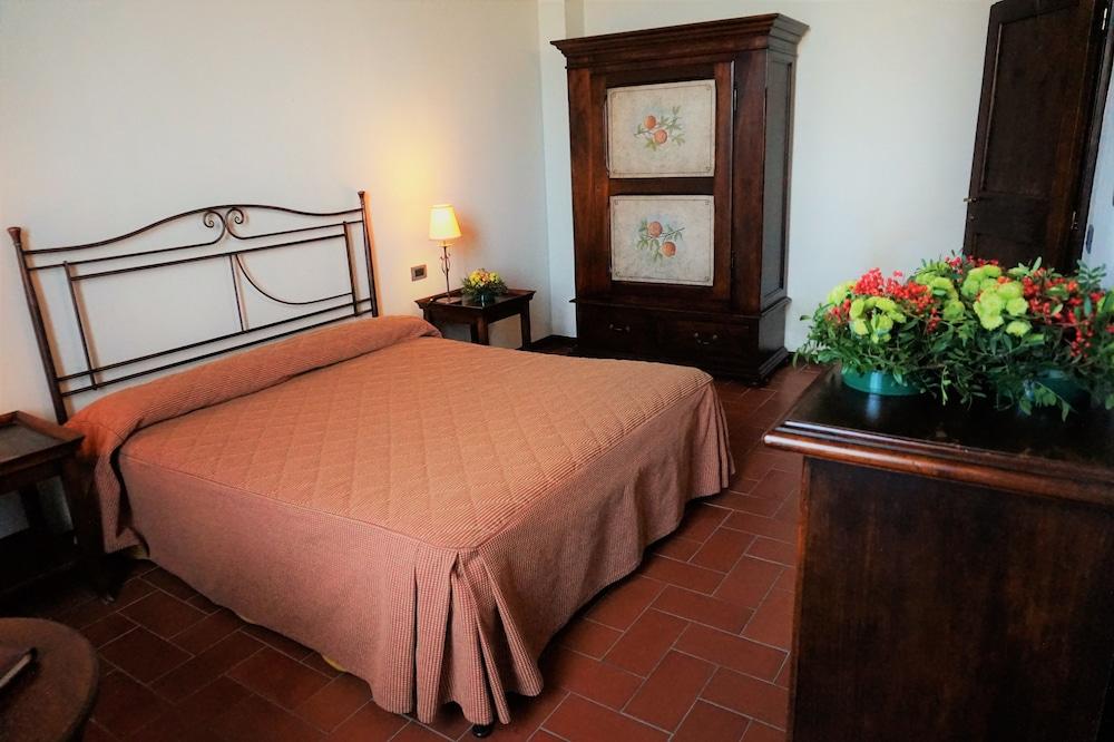 Agriturismo Antico Borgo Poggitazzi 特拉诺瓦-布拉乔利尼 外观 照片