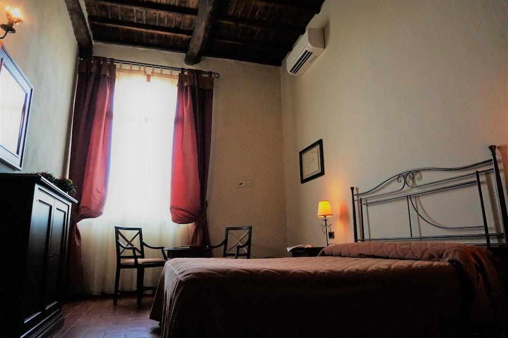 Agriturismo Antico Borgo Poggitazzi 特拉诺瓦-布拉乔利尼 外观 照片