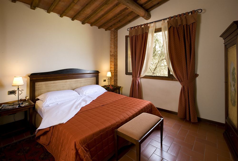 Agriturismo Antico Borgo Poggitazzi 特拉诺瓦-布拉乔利尼 外观 照片